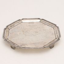 A GEORGE VI SMALL OCTAGONAL SALVER.