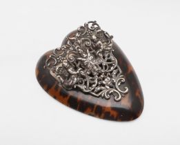 A VICTORIAN HEART-SHAPED MOUNTED DESK CLIP.