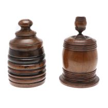 TREEN: AN EARLY 19TH CENTURY TOBACCO JAR AND COVER.