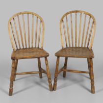 A PAIR OF EARLY 19TH CENTURY CORNISH ASH AND ELM SIDE CHAIRS.
