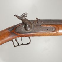 A VICTORIAN LARGE BORE HUNTING GUN.