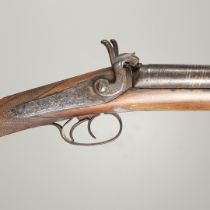 A MID 19TH CENTURY PERCUSSION FIRING SPORTING GUN.