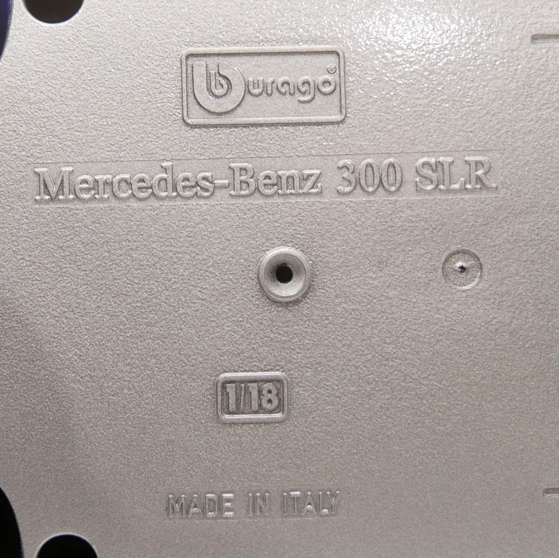 Aus Sammelauflösung! Modellauto Bburago "Mercedes-Benz 300 SLR". Maßstab 1:18. Türen, Kofferraum und - Image 4 of 4
