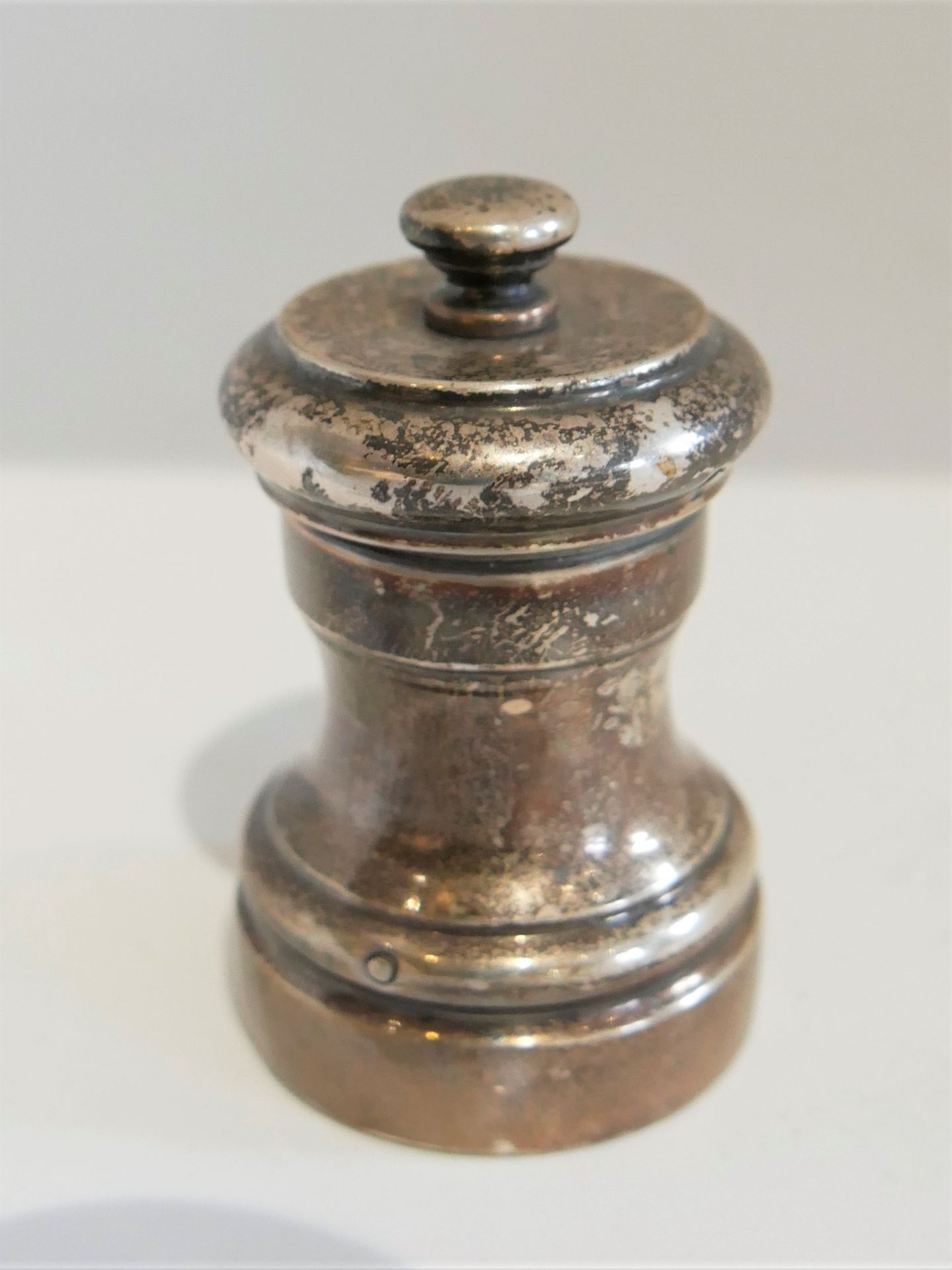 Pfeffermühle, Revere Sterling Silber, Made in Italy. Höhe ca. 7,2 cm