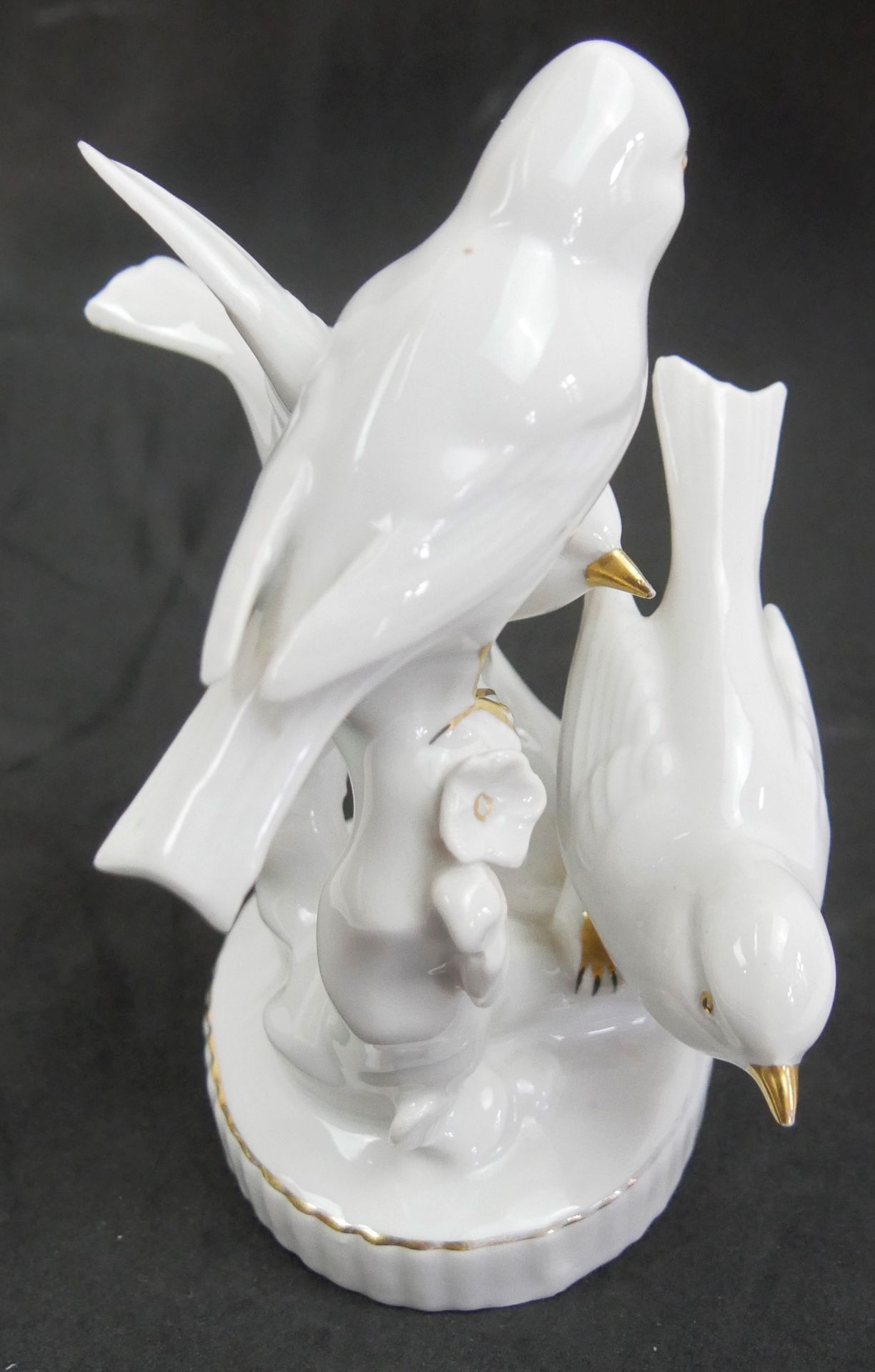 Gerold Porzellanfigur "3 Vögel", mit Teilvergoldung. Höhe ca. 15 cm - Bild 4 aus 5