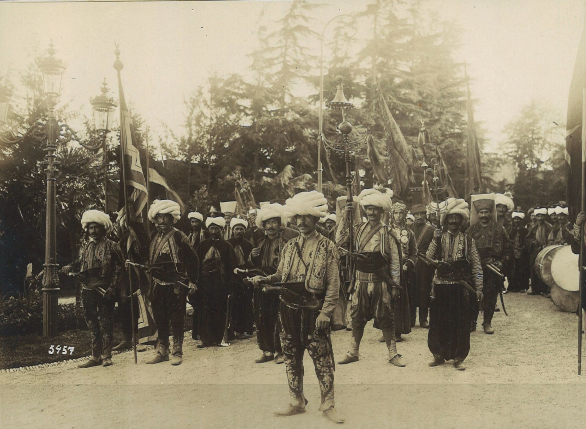 Fotografie, handgeschnitten "Besuch Kaiser Wilhelm in Konstantinopel" Original aus der Zeit. Selten.