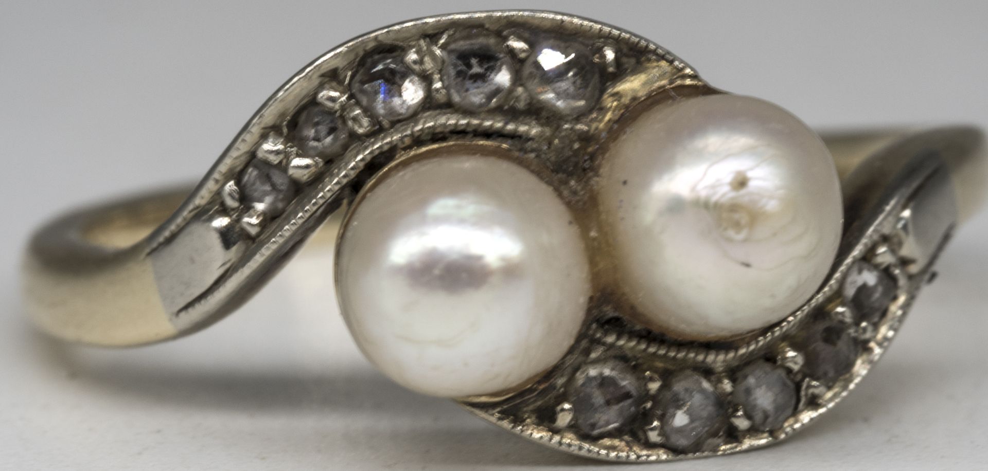 Damenring, 585er Gelbgold, besetzt mit 2 Perlen und Diamantsplitter. Ringgröße 53 - Image 5 of 5