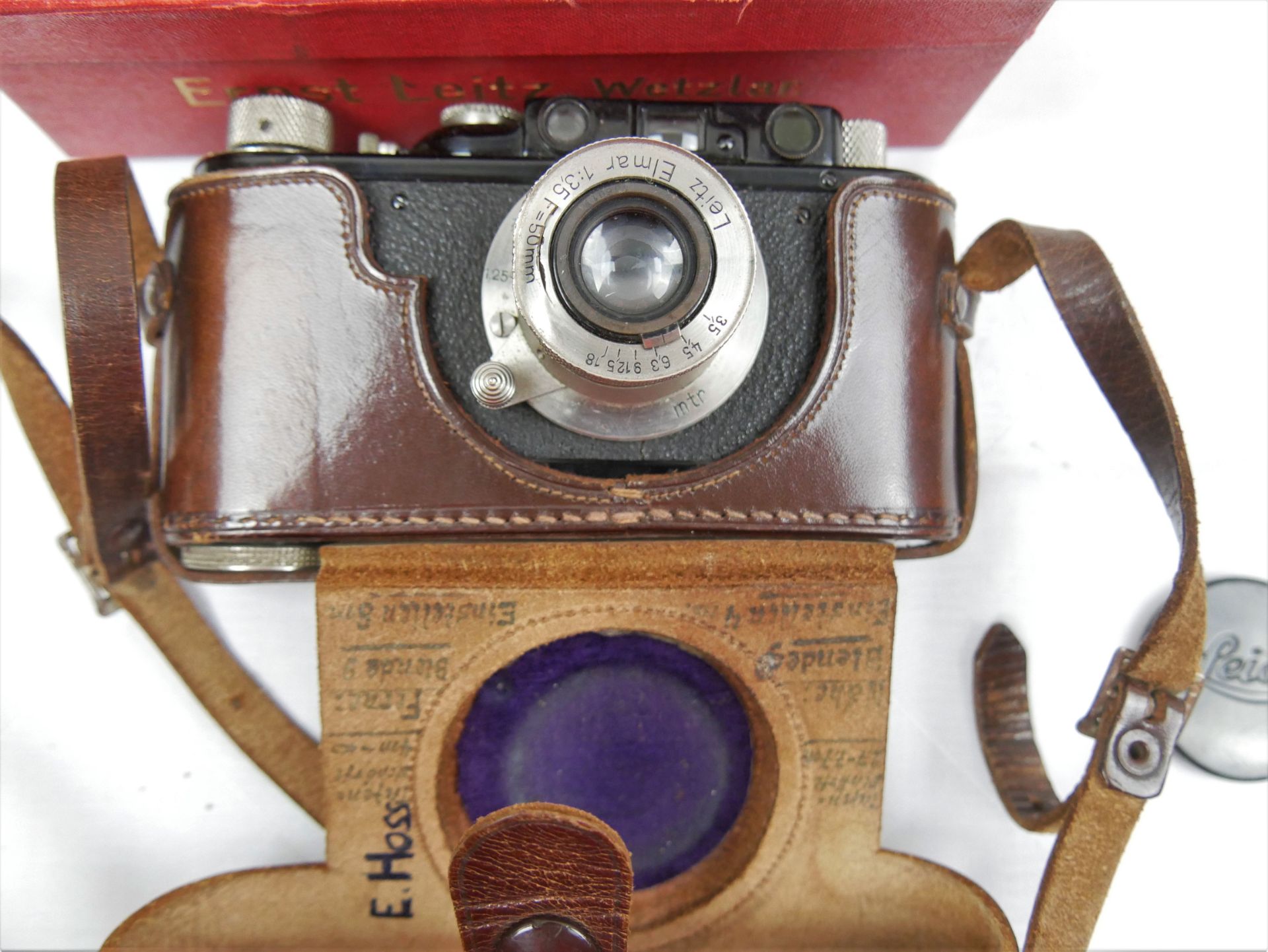 Leica Kamera Ernst Leitz Wetzlar D.R.F. No. 96727, Objektiv aussen beschädigt. In der Original - Bild 2 aus 4