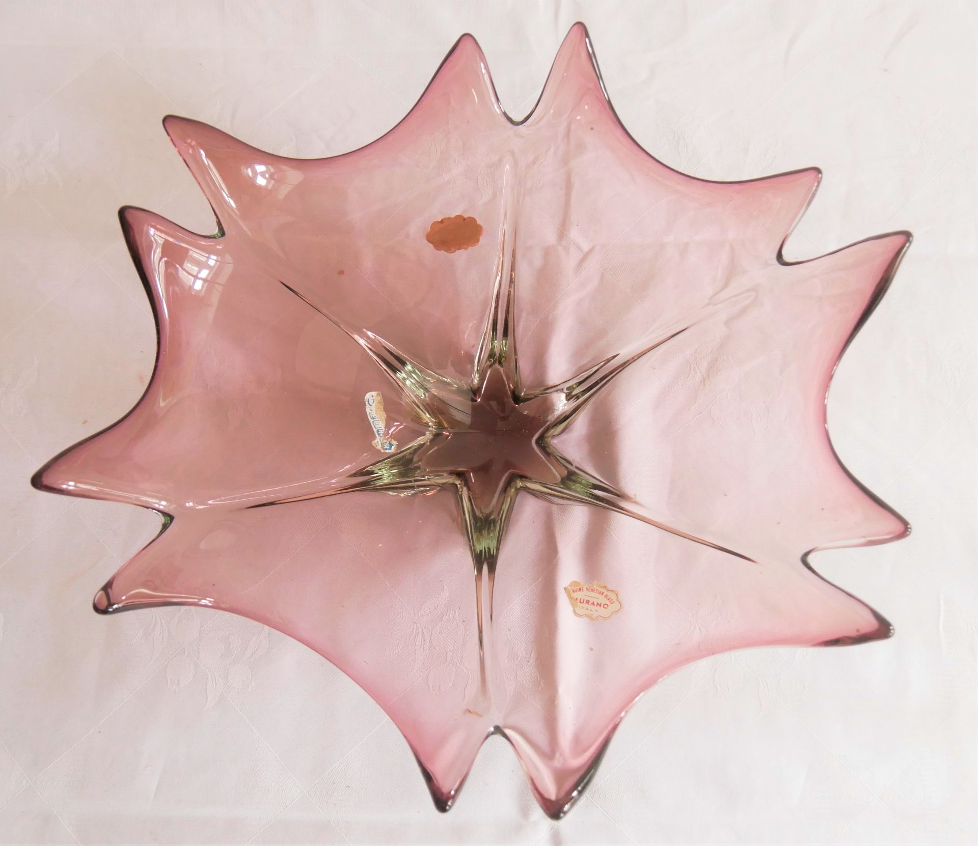 große Murano Glasschale, mehr mit Aufkleber, rosefarbenes Glas (1x am Stand Glas ausgebrochen). - Image 2 of 2