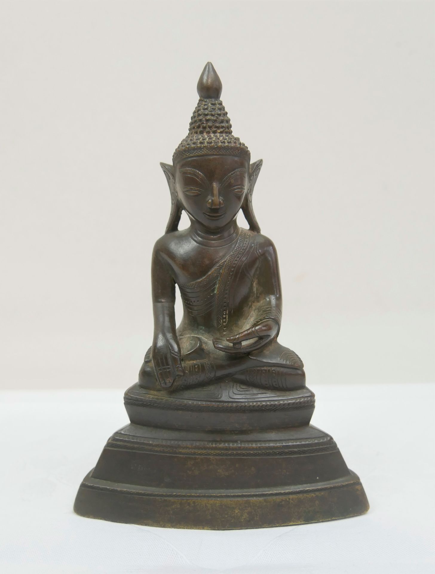 Buddha Figur, Höhe ca. 15,5 cm wohl 19 Jahrhundert