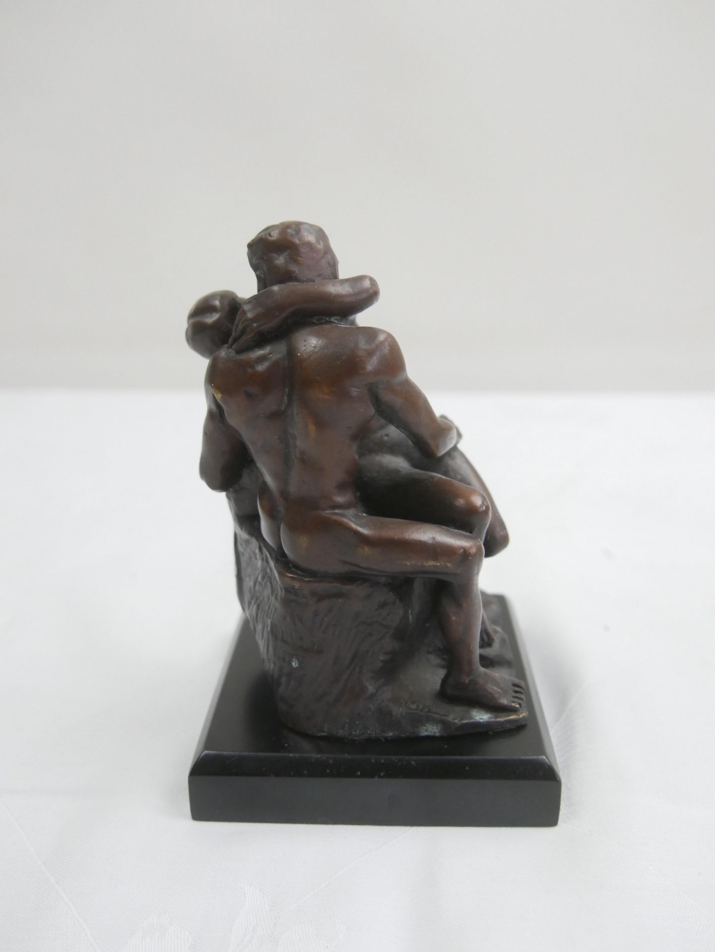 De Agostini Bronze Figur "Der Kuss" nach einem Werk von Rodin. In Original Verpackung. - Image 5 of 6