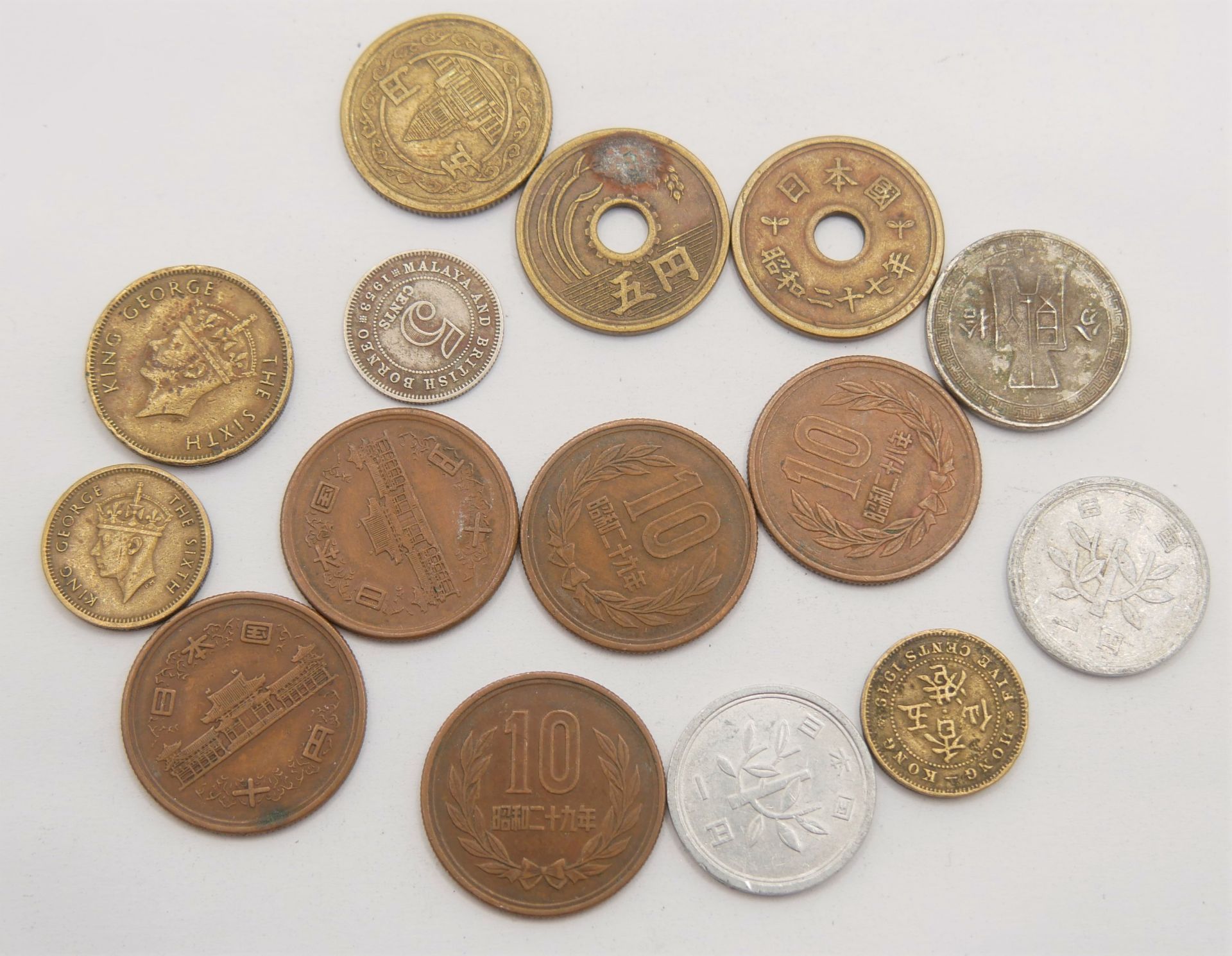 Lot ältere Münzen, dabei China, Hong-Kong etc., bitte besichtigen. - Bild 2 aus 2