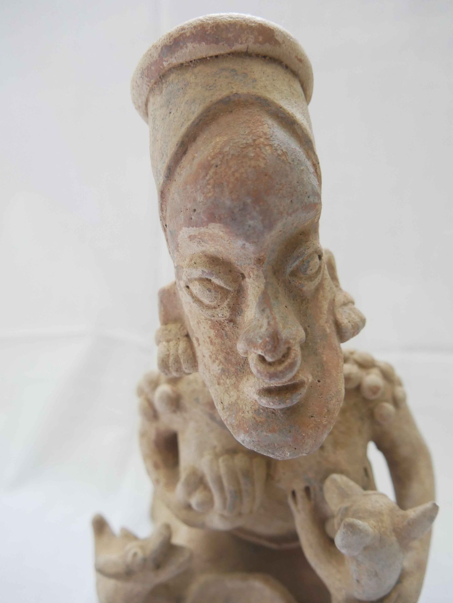 Aus Auflösung, Statue Ton " Gottheit Maya?", ca. 27 cm hoch, ca, 18 cm breit wohl Replik - Bild 3 aus 3