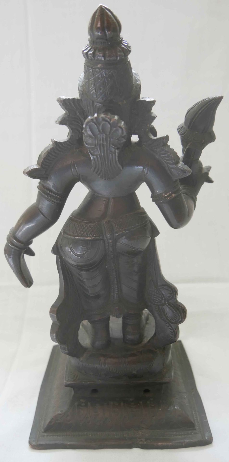 Aus Auflösung, grosse schwere Statue " Indische Gottheit", wohl 19. Jahrhundert, ca. 29 cm hoch, ca, - Bild 2 aus 2