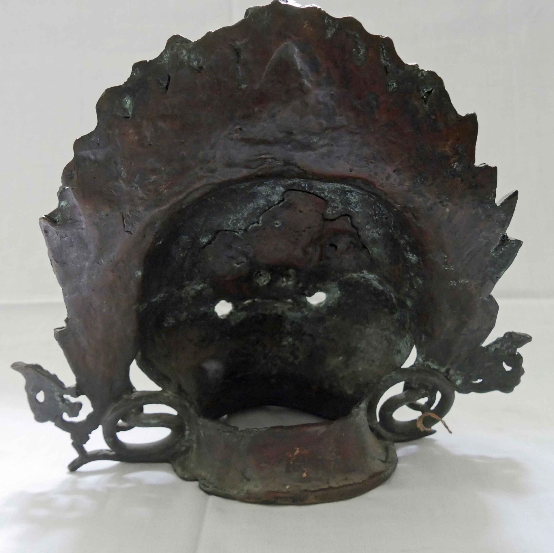 Aus Auflösung, Statue "indische Gottheit als Maske", wohl 19. Jahrhundert, ca. 24 cm hoch, ca, 25 cm - Bild 2 aus 2