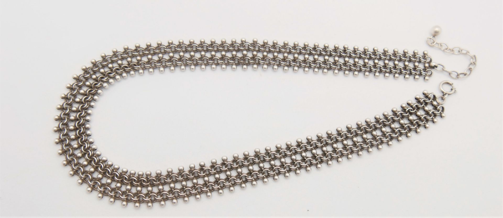 835er Vintage Schmuckset bestehend aus einem Armband. Länge ca. 19 cm sowie eine Halskette Länge ca. - Bild 2 aus 2
