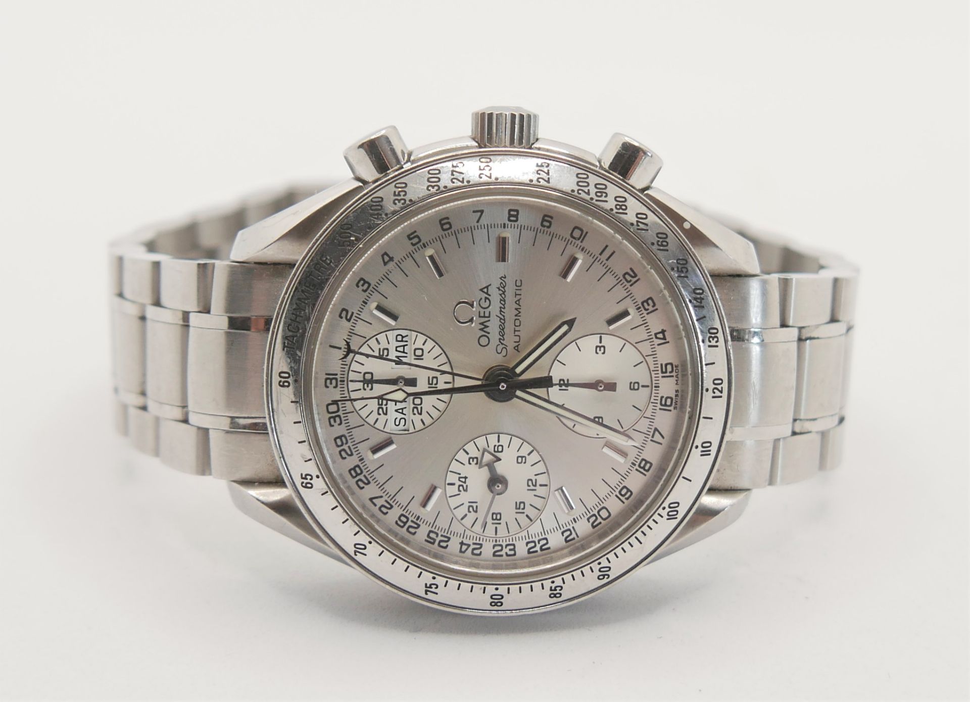 Omega Herrenarmbanduhr Speedmaster Automatic Chronometer. Gehäuse Nr. 1562/850. Guter Zustand.