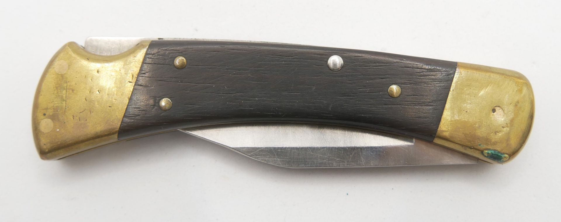 Taschenmesser BUCK 110 Folding Hunter mit Fingermulden, guter gebrauchter Zustand.