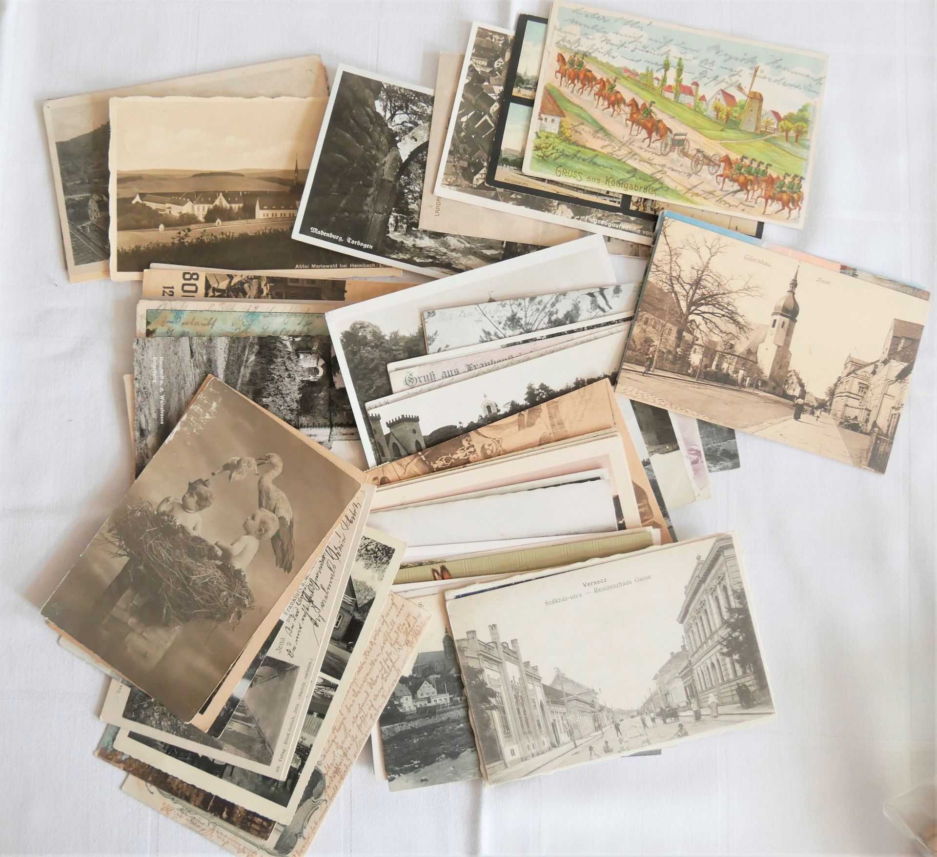 Sammlung von über 50 alte Postkarten, meist Vorkrieg dabei auch viel Pfalz. Bitte besichtigen!