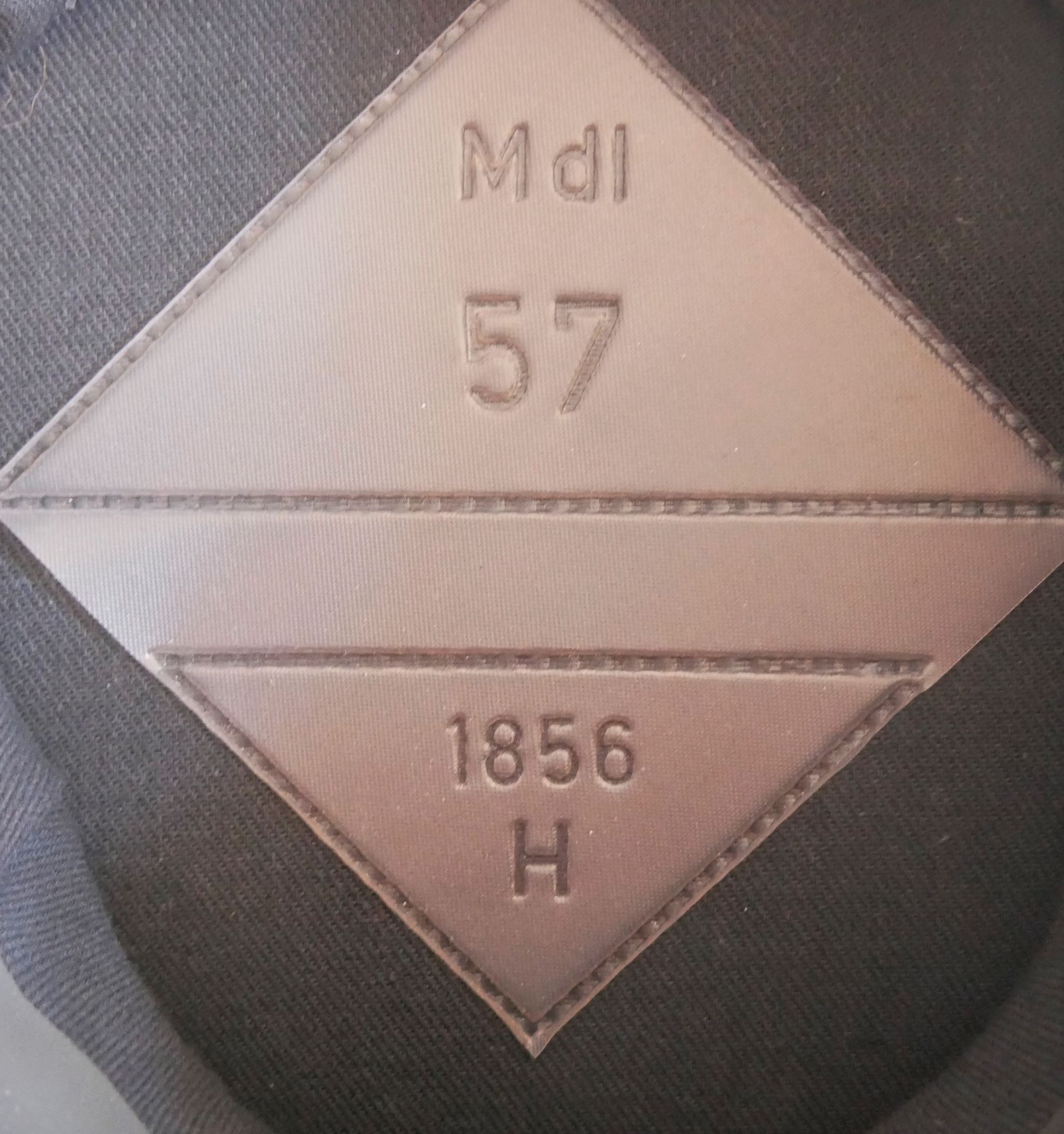 Aus Sammelauflösung! Uniformmütze / Schirmmütze NVA Offizier MdI 1856 H. Größe 57, in blau, guter - Bild 3 aus 3