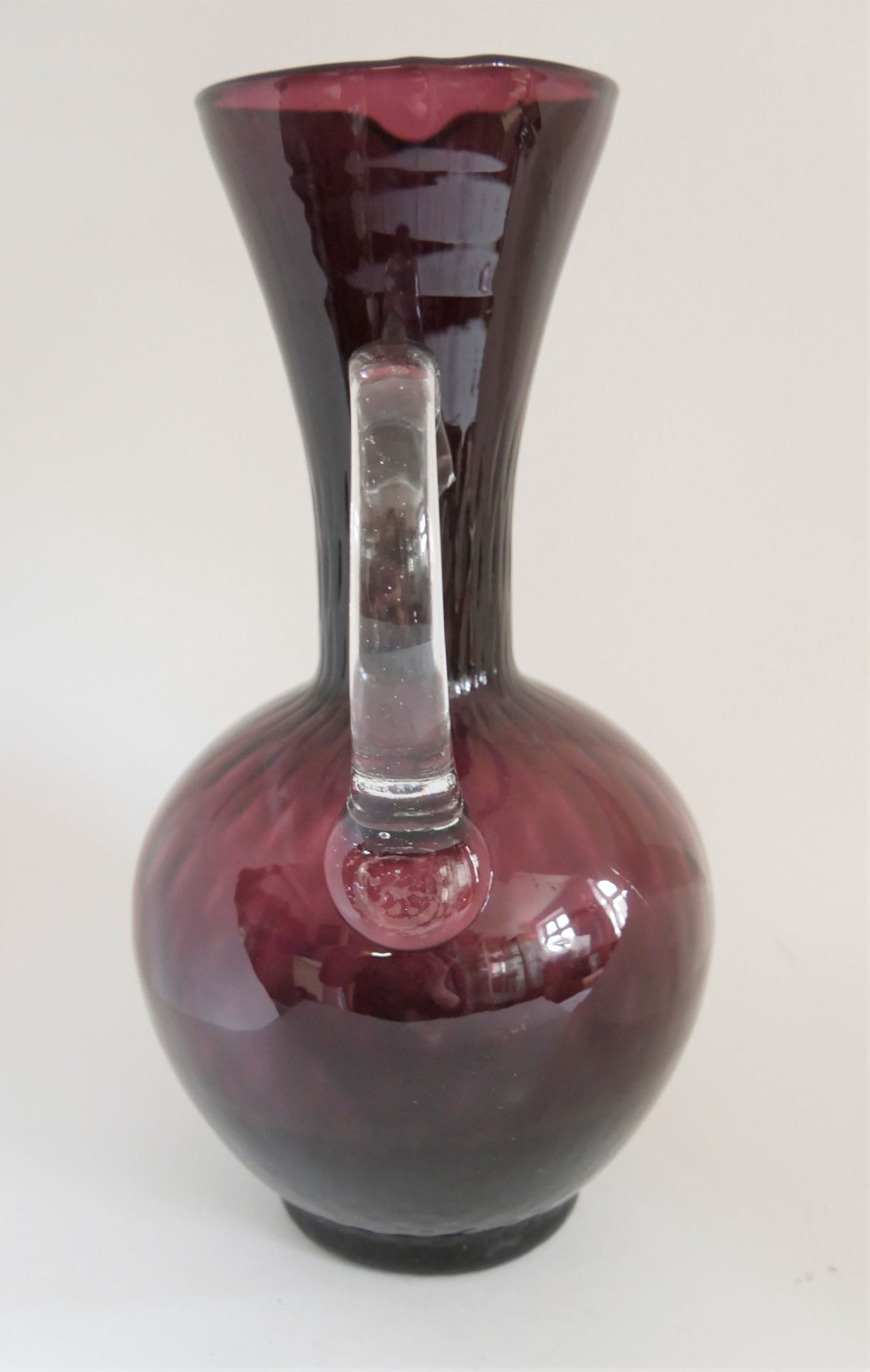 Murano Henkelkrug, mundgeblasen, Ruby Red Glas. Guter Zustand. Höhe ca. 30 cm. - Bild 2 aus 2