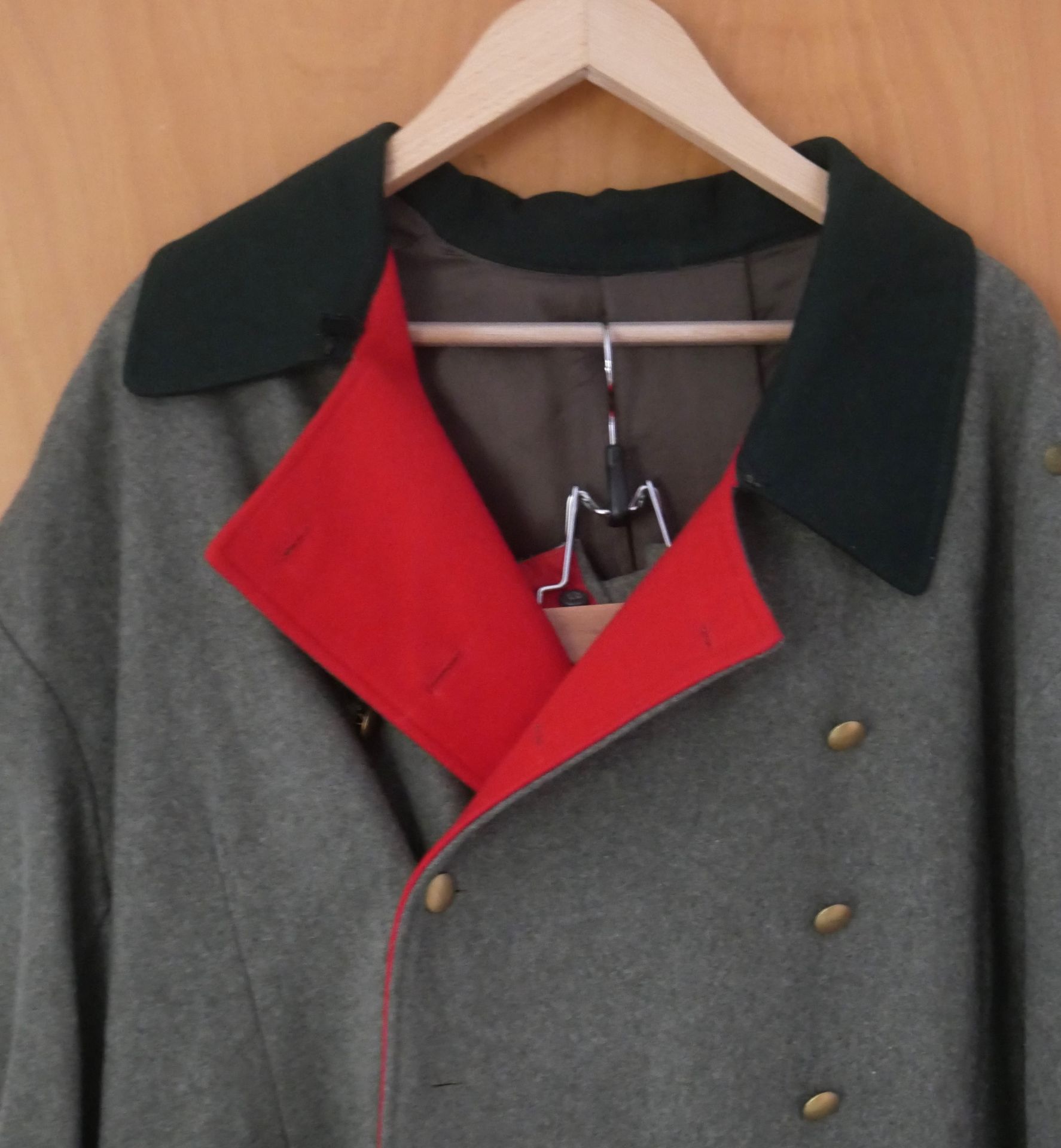 Uniformsmantel 2. Weltkrieg mit dazugehöriger Hose. Top Zustand. Bitte besichtigen - Image 2 of 3