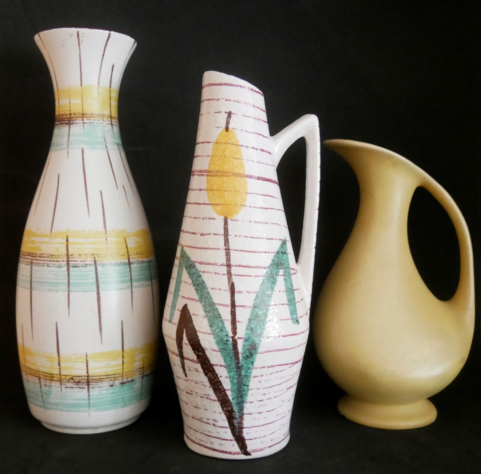 3 Keramik Vasen 60-70er Jahre, verschiedene Größen und Ausführungen. Bitte besichtigen
