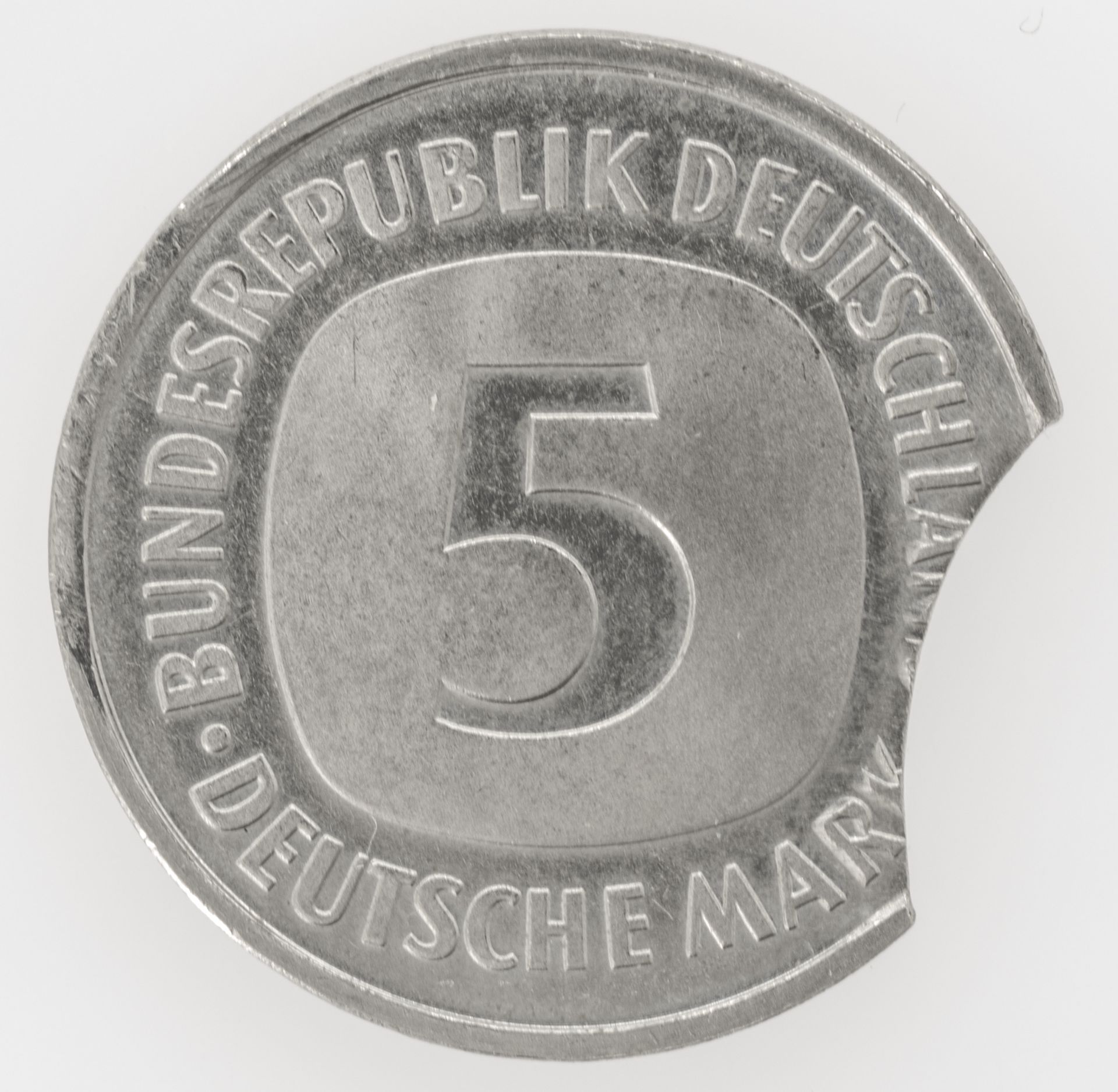 BRD 1979 F, 5 DM - Münze Fehlprägung. Zainende. Erhaltung. VZ.