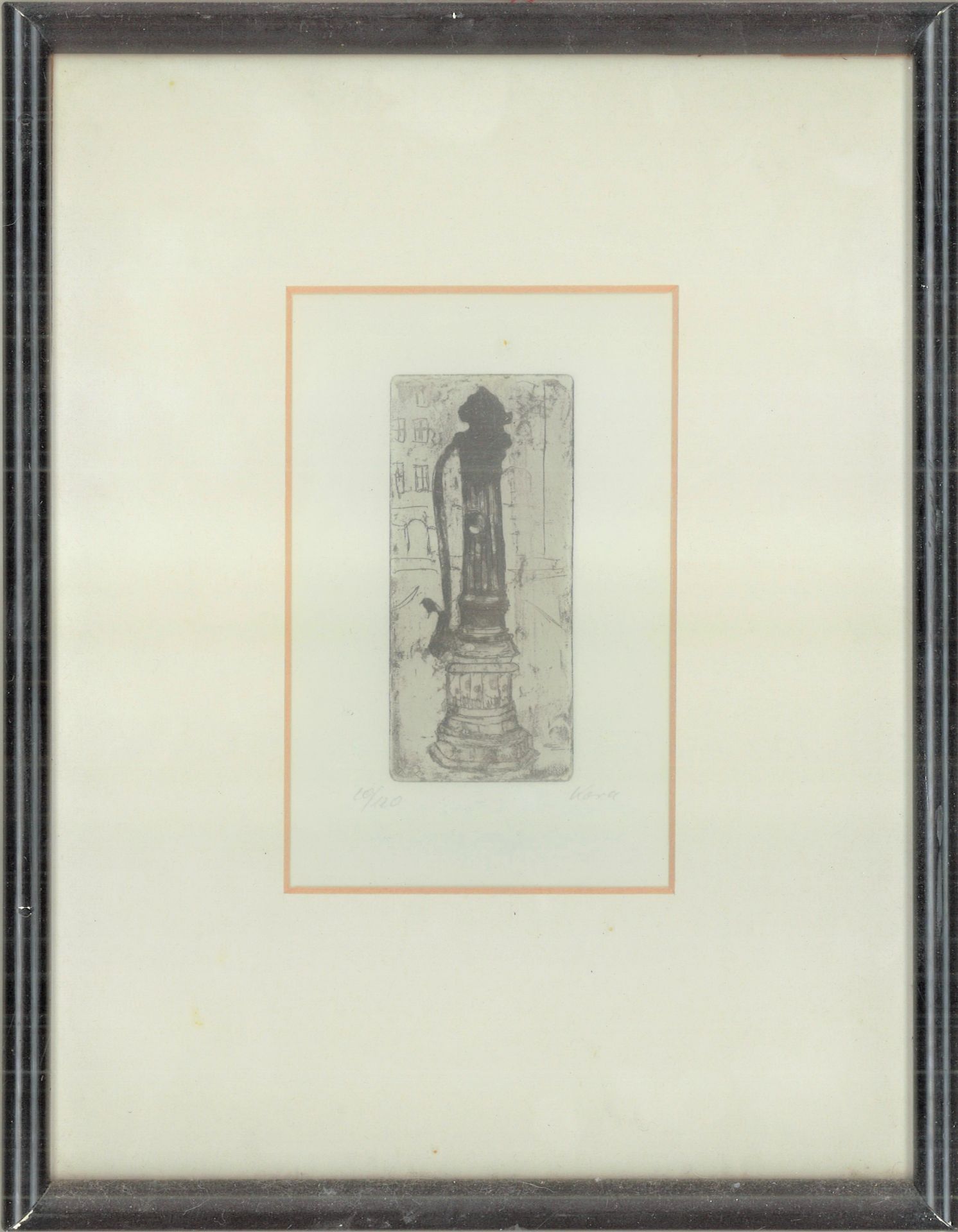 kleine Grafik "Brunnen", 10/120, Signatur "Kora", Blattmaße: Höhe ca. 13 cm und Breite ca. 8 cm,