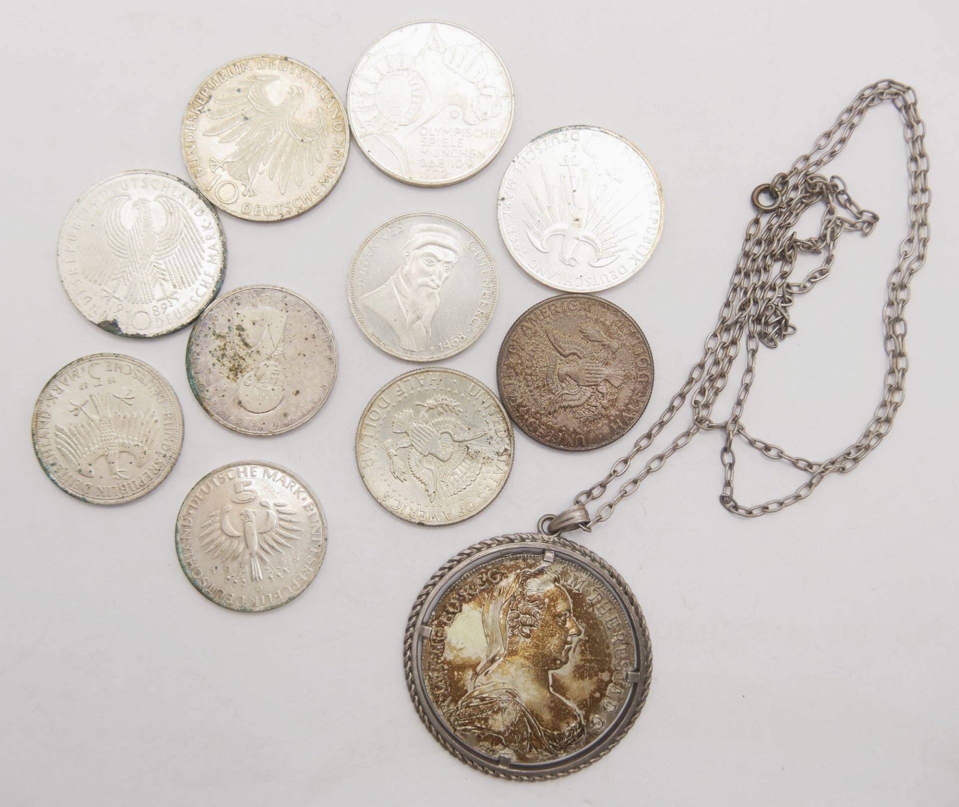 Lot Silbermünzen & Medaillen, dabei 4x 10 Mark, sowie 4x5 Mark BRD, 2x Kennedy Dollar 1964 und 1