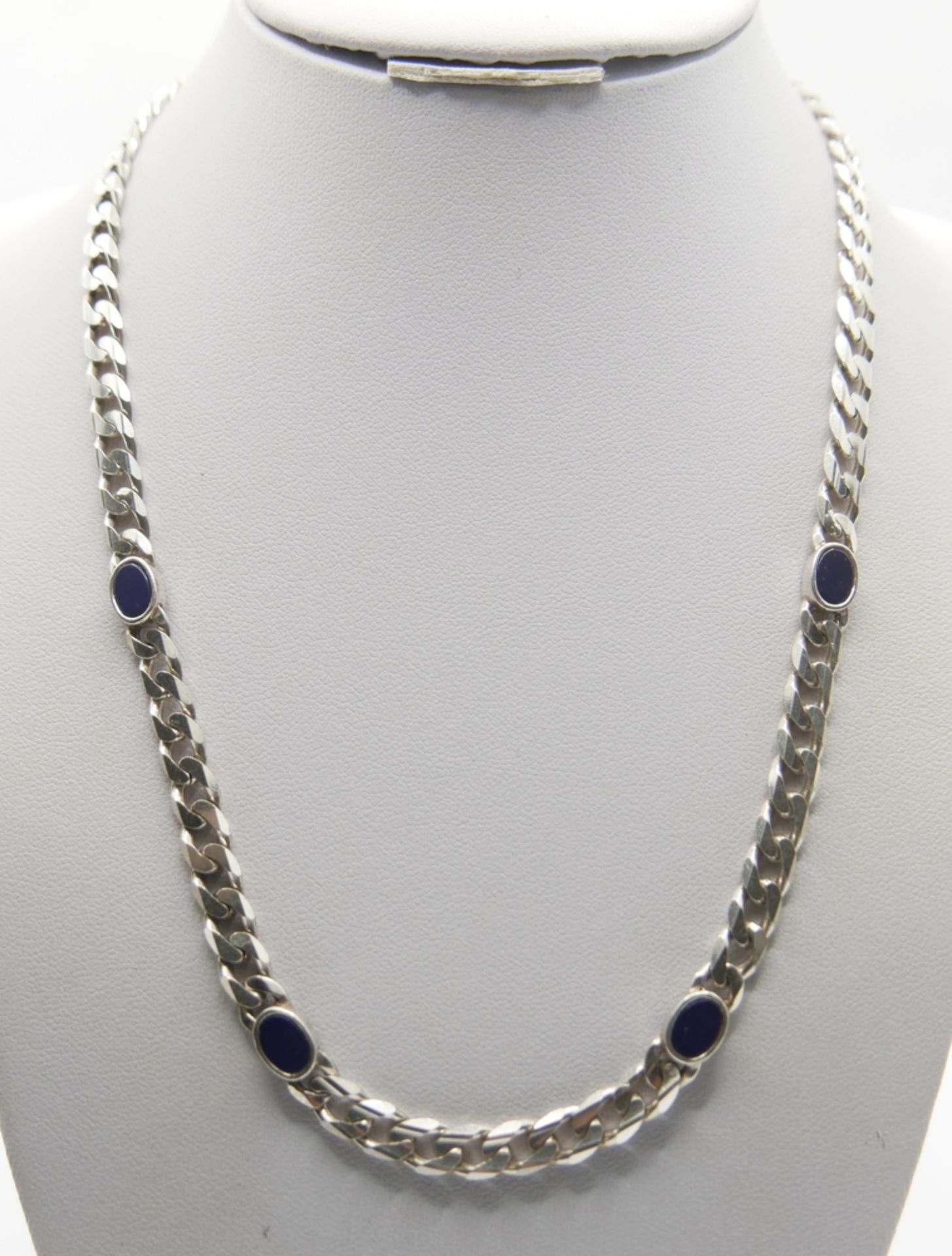 925er Silberkette mit 4 blauen Steinen. Länge ca. 45 cm