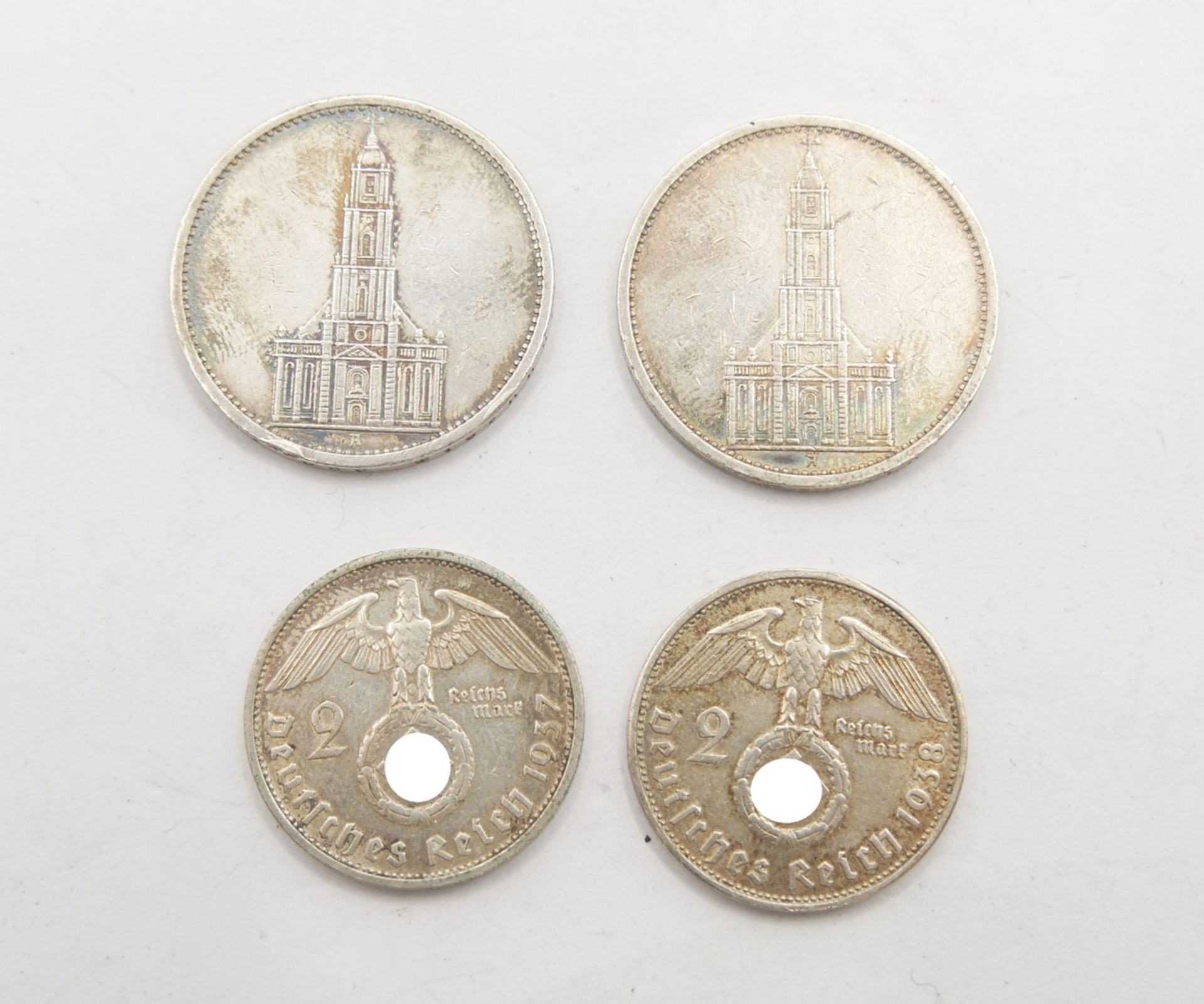 kleines lot Münzen 3. Reich dabei 2x2 Mark sowie 2x5 Mark.