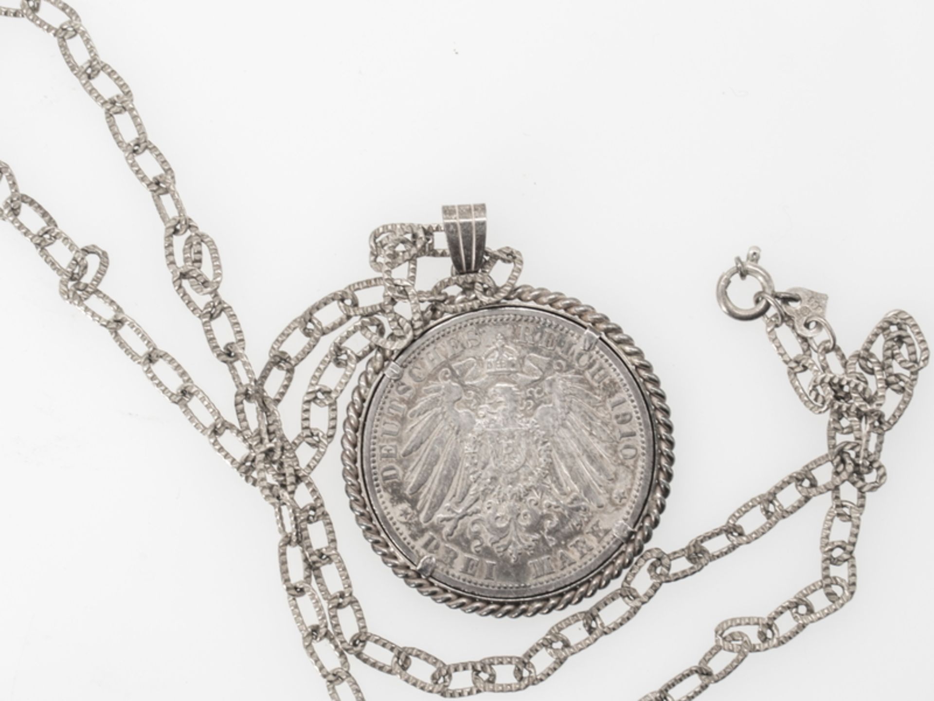 Deutsches Kaiserreich Baden 1910, 3 .- Mark - Silbermünze als Anhänger gefasst an Silberkette. - Bild 2 aus 2