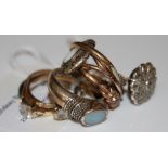 A COLLECTION OF EIGHT ASSORTED VINTAGE DRESS RINGS