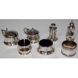 A COLLECTION OF SILVER TO INCLUDE TWO BIRMINGHAM SILVER THREE-PIECE CRUET SETS, AND BIRMINGHAM