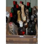 BOX - ASSORTED VINTAGE WINE TO INCLUDE ONE BOTTLE OF CHATEAU LOUDENNE 1962, THREE 1947 POMMARD AND