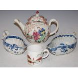 A GROUP OF FOUR PIECES OF 18TH CENTURY ENGLISH PORCELAIN TO INCLUDE A CHINOISERIE DECORATED TEAPOT