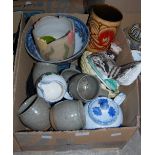 BOX - ASSORTED CERAMICS TO INCLUDE A POTTERY NESTING HEN, POOLE POTTERY VASE, STONEWARE MUGS
