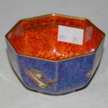 A SMALL WEDGWOOD BLUE GROUND OCTAGONAL-SHAPED LUSTRE BOWL DECORATED WITH HUMMING BIRDS, 5CM HIGH X