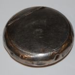 A BIRMINGHAM SILVER CIRCULAR SNUFF BOX WITH HINGED COVER WITH PRESENTATION INSCRIPTION 'ONE MILE