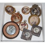 A SMALL GROUP OF ASSORTED DECORATIVE FRAMES