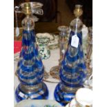 A PAIR OF CLEAR AND BLUE GLASS PEAR SHAPED TABLE LAMPS