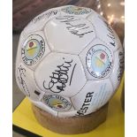 A MANCHESTER CITY FC SIGNED FOOTBALL