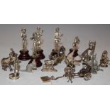 A COLLECTION OF ASSORTED SILVER AND WHITE METAL ANIMALS AND FIGURES TO INCLUDE STAG, DOE,