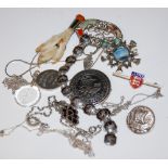 A COLLECTION OF ASSORTED JEWELLERY TO INCLUDE STERLING SILVER ARTS AND CRAFTS STYLE GALLEON