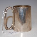 A BIRMINGHAM SILVER CHRISTENING MUG, 3.8 TROY OZ