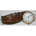 AN EARLY 20TH CENTURY 18CT GOLD CASED WRISTWATCH WITH RED, BLACK AND WHITE ENAMEL DIAL, SUBSIDIARY