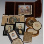 A BOX OF ASSORTED DECORATIVE PICTURES
