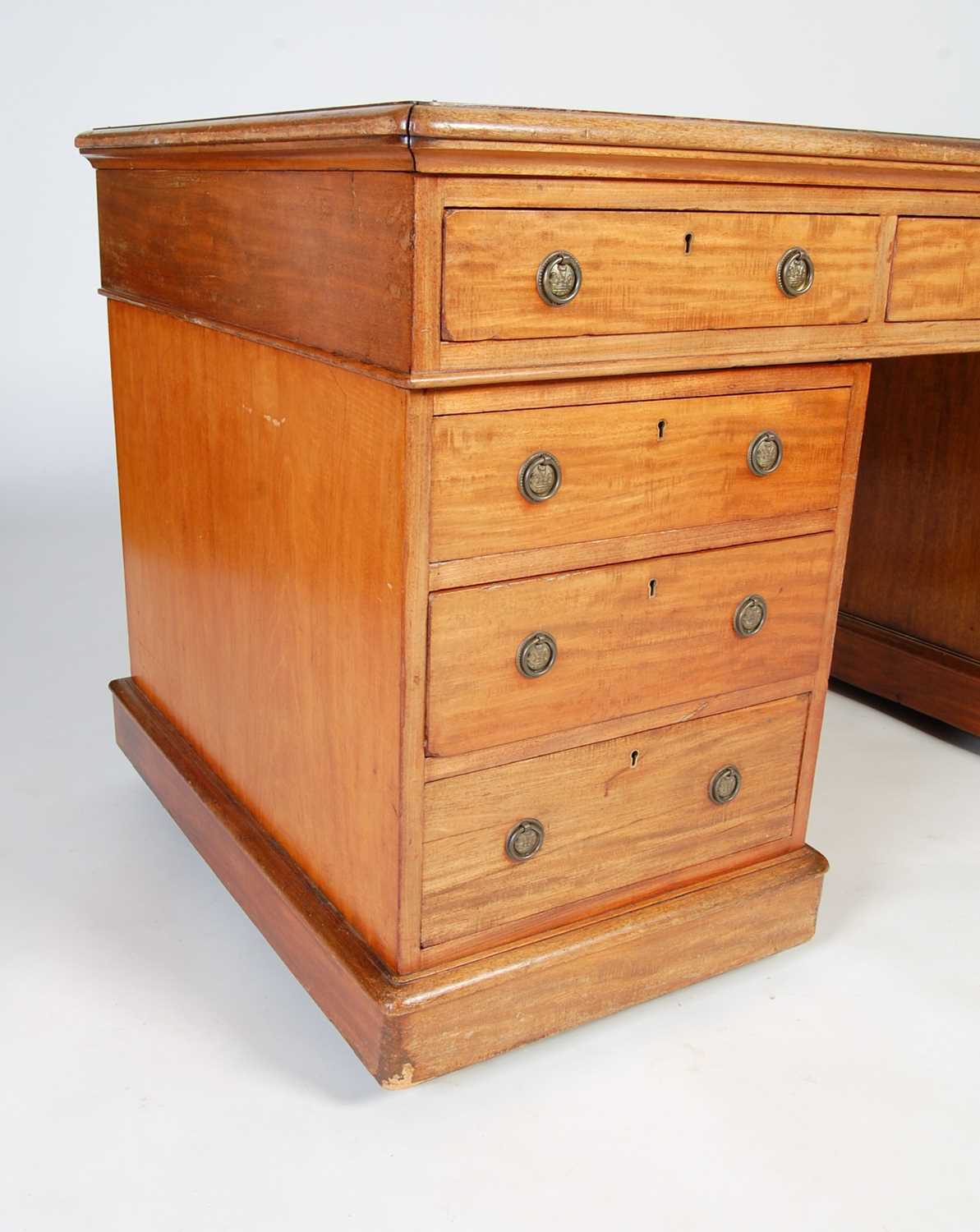 A 19th century mahogany pedestal desk, the rounded rectangular top with green and gilt leather - Image 3 of 9