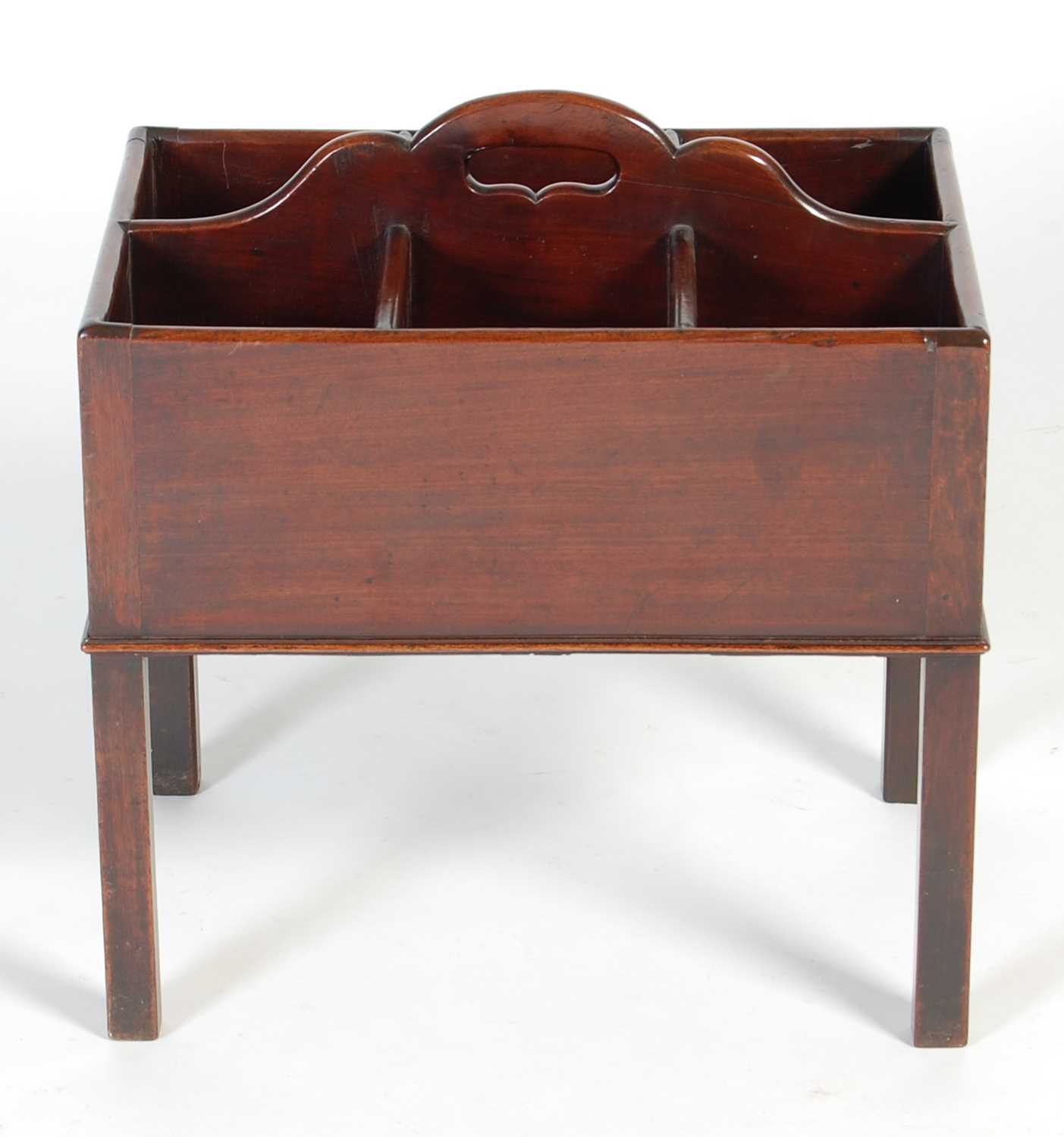 A 19th century George III style mahogany bottle stand, of rectangular form with six division - Image 6 of 6